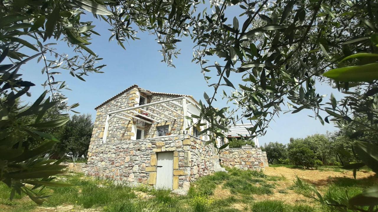 Koroni Stone House, Newly Built Studios By The Sea Exterior photo