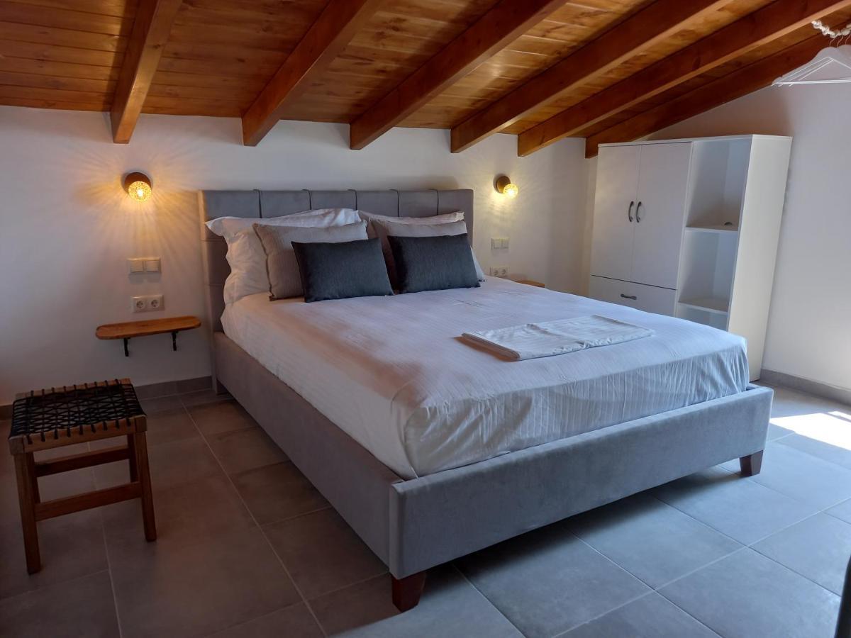 Koroni Stone House, Newly Built Studios By The Sea Exterior photo