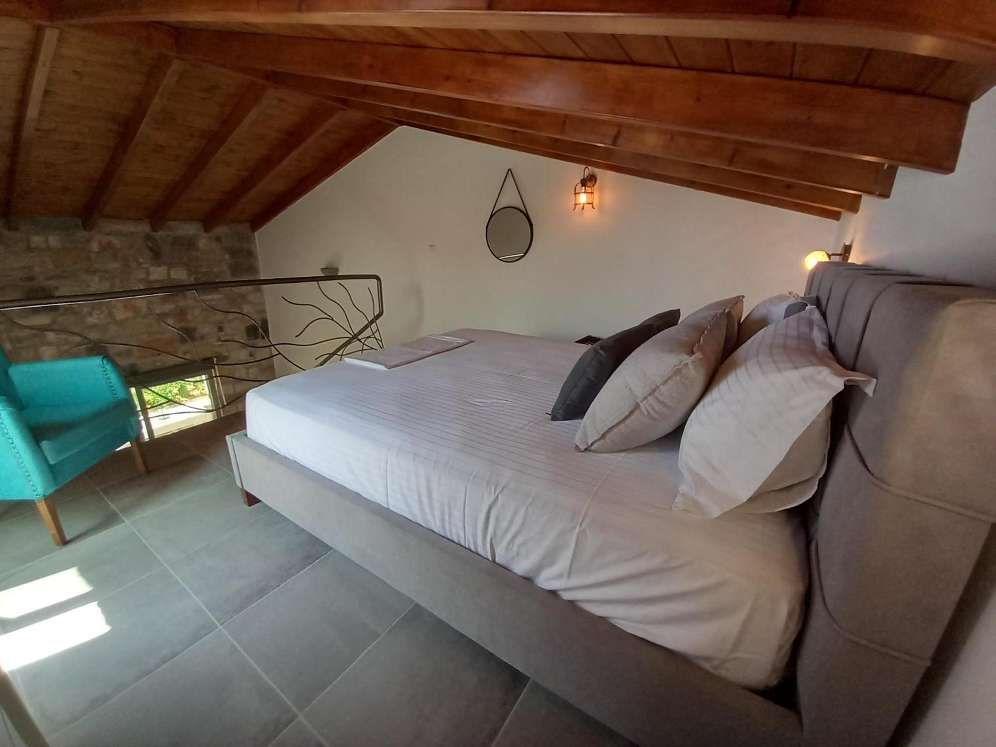 Koroni Stone House, Newly Built Studios By The Sea Room photo